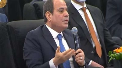 الرئيس السيسي: ياريت نشتغل في كل المجالات بلا نوم أو راحة (فيديو)