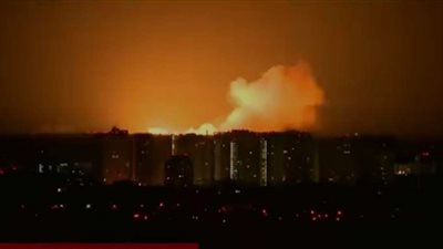 بالفيديو... انفجار بقاعدة عسكرية للجيش الأوكرانية يهزّ العاصمة كييف