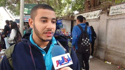 بالصور| في أول أيام الامتحانات.. طلاب الصف الثاني الثانوي يشتكون من اللغة العربية