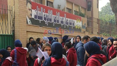 التعليم: 90% من طلاب الصف الثاني الثانوي أدوا امتحان اللغة العربية إلكترونيًا