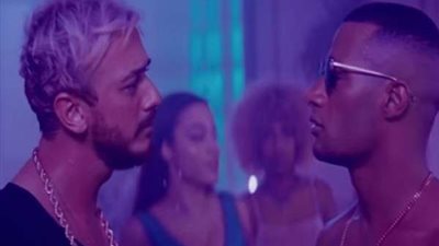 بسيارة فيراري.. محمد رمضان مع سعد لمجرد على مسرح حفلة بدبى