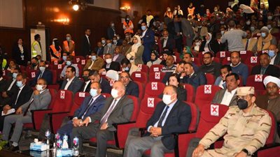 برعاية مستقبل وطن.. محافظ قنا يشهد حفل تكريم أوائل الطلاب