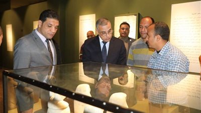 بالصور.. محافظ سوهاج يتفقد المتحف القومي والكورنيش الغربي وشارع الجمهورية