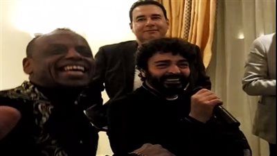 ظهور نادر.. حسن عبد المجيد في بعيد ميلاد علاء عبد الخالق (فيديو)