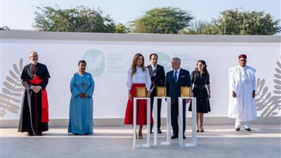 شيخ الأزهر يوجه التحية للشيخ محمد بن زايد على دعمه لوثيقة الأخوة الإنسانية