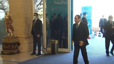 عاجل.. وصول الرئيس السيسي لمقر افتتاح مشروعات الإسكان القومية