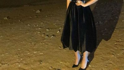 الفنانة مي سليم تعترف بحبها بصورة جذابة من أمام أهرامات الجيزة