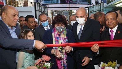 وزيرة الثقافة ومحافظ قنا يفتتحان الدورة الرابعة لمعرض قنا للكتاب