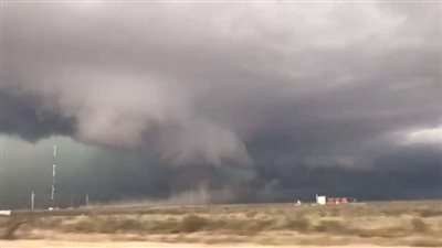 بسبب العواصف.. إلغاء 1000 رحلة جوية وانقطاع التيار الكهربائي في أمريكا