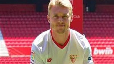 ميلان الإيطالي يعلن تعاقده مع الدنماركي سيمون كايير