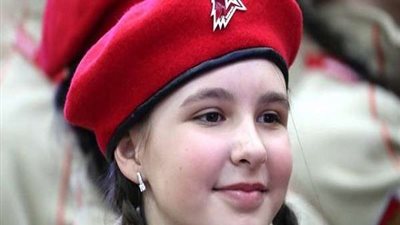 روسيا تشرح للأطفال بالرسوم المتحركه سبب حرب أوكرانيا