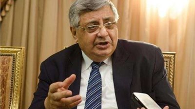 محمد عوض تاج الدين مستشار الرئيس يكشف موعد عودة الحياة لما قبل كورونا.. فيديو