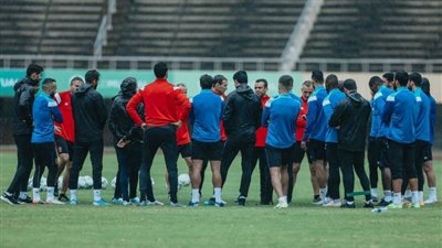 مران الأهلي| محاضرة فنية بالفيديو للاعبي الفريق وانتظام إكرامي