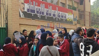١٠٠% نسبة دخول طلاب الصف الثاني الثانوي لمنصة الاختبار بتعليم الجيزة