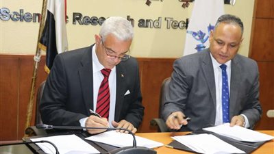 رئيس جامعة المنوفية يوقع بروتوكولان تعاون مع أكاديمية البحث العلمي.. لهذا الأمر