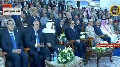 السيسي يشاهد فيلمًا تسجيليًا عن قاعدة برنيس العسكرية