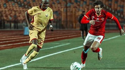 تخبط من جديد علي ملعب مباراة الأهلي و المريخ السوداني