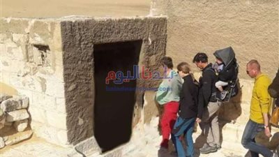 وفد سياحي ألمانى يزور المناطق الأثرية بالمنيا