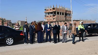 محافظ الفيوم يتابع أعمال ورشة الصيانة بالحواتم وتطوير الطرق