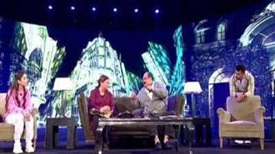 فكرة العرض المسرحي الذي قدمه الفنان خالد الصاوي والفنانة ماجدة زكي