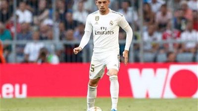 الاتحاد الإسباني يعاقب بطل موقعة السوبر