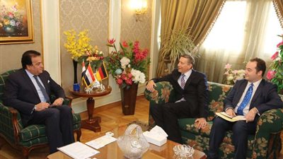 وزير التعليم العالي يستقبل السفير الألماني بالقاهرة (صور)