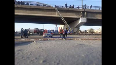 إصابة 6 أشخاص في حادث انقلاب ميكروباص أعلى 