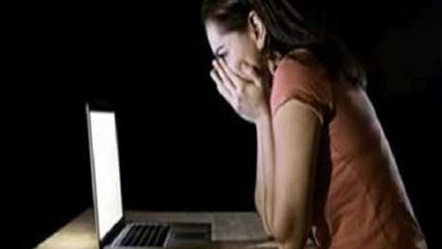 جنايات الزقازيق تتخذ قرار هام ضد المتهم بإبتزاز موظفة المحكمة بصورها الخاصة