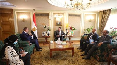 وزيرالتعليم يبحث أليات التعاون مع مدير عام المنطقة العالمية للملكية الفكرية