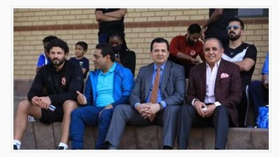 السفير المصري يحضر مران الأهلي في جوهانسبرج