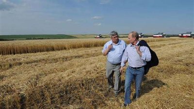 روسيا توقف تصدير السيارات وتمنع صادرات الحبوب لأوروبا