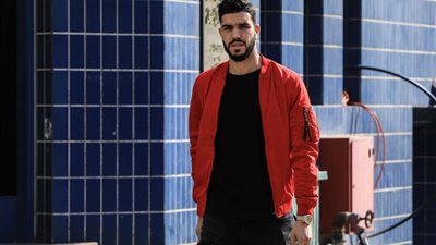 الأهلي يفرض عقوبة مالية مغلظة ضد وليد أزارو