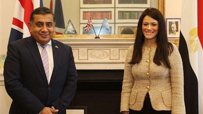 رانيا المشاط تبحث مع شئون جنوب آسيا العلاقات المشتركة بين مصر والمملكة المتحدة