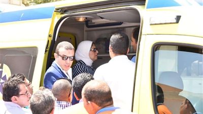 وزيرة الصحة تتابع حالة المصابين في حادث الكريمات