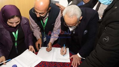 بالصور.. إقبالاً كثيفًا على انتخابات حزب الوفد اليوم