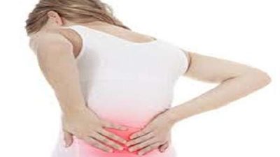 أبرزها عدم القدرة على المشي.. أعراض اعوجاج العمود الفقري