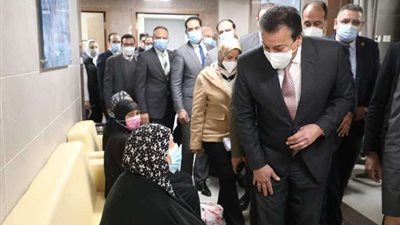 خالد عبد الغفار.. يتفقد عددًا من المستشفيات بمحافظة الإسماعيلية