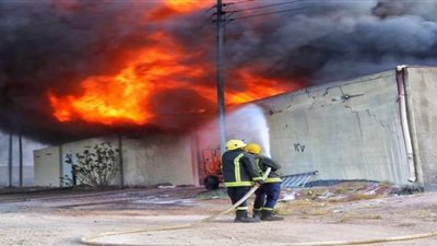 التحريات الأولى تكشف سبب حريق مصنع أخشاب أكتوبر