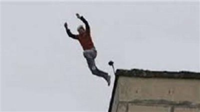 بسبب قضية خلع.. شخص يطعن زوجته ويلقي نفسه من الطابق التاسع بدار السلام