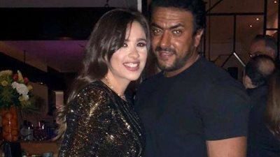 بعد شائعة ارتباطهما.. 7 صور تكشف علاقة أحمد العوضي وياسمين عبد العزيز