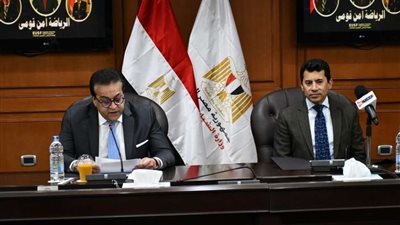 وزيرا الرياضة والتعليم والعالي يبحثان إستضافة مصر لبطولة العالم للجامعات للأسكواش