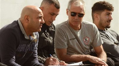تمهيدا لضمهم.. جهاز الزمالك الأول يتابع مباراة ناشئي الفريق أمام طلائع الجيش