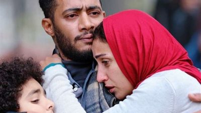 اختباء محمد رمضان ودينا الشربيني بداخل سياره نقل كبيره.. شاهد فديو