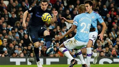 مانشستر سيتي يقع في فخ التعادل أمام كريستال بالاس بالدوري الإنجليزي