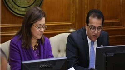 اجتماع لوزيري التعليم العالي والتخطيط لمناقشة إعداد الخطة الاستثمارية للعام المالي ٢٠٢٠/٢٠٢١