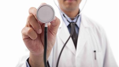 تجديد الحبس لربة منزل انتحلت صفة طبيبة بشرية