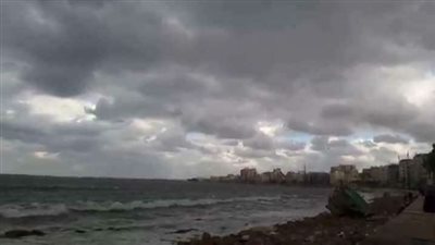 سير حركة الملاحة بشكل طبيعي بموانئ الإسكندرية