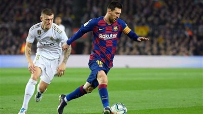 برشونة يستضيف غرناطة في المهمة الأولي لـ