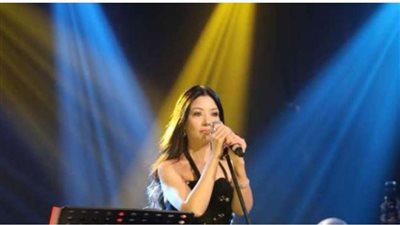 نيفين رجب تستعد لأغنيتها الجديدة 