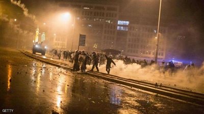 مئات الجرحى في ليلة عنيفة بين المتظاهرين والأمن اللبناني